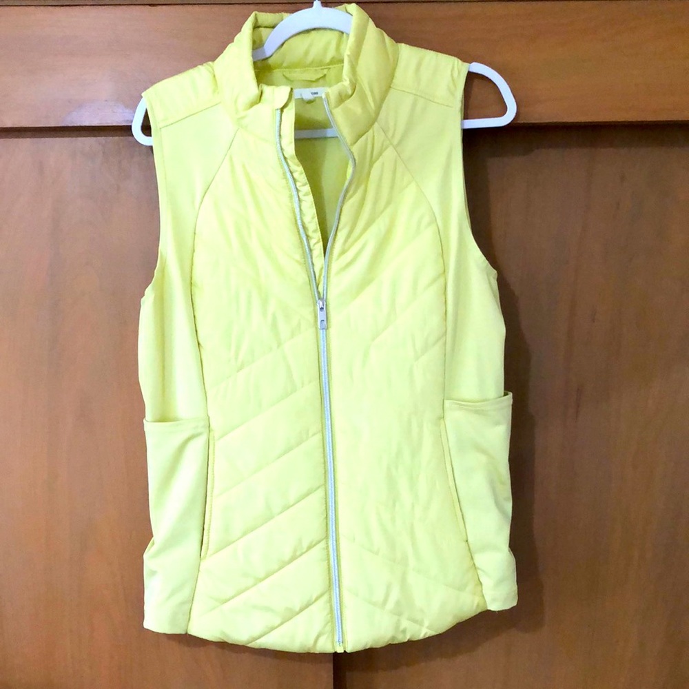 Maurice’s Vest. Dull neon yellow size M.